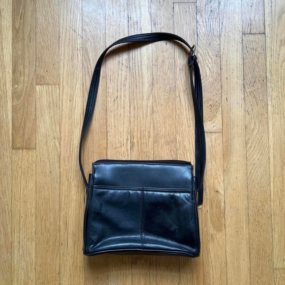 Black Leather Crossbody Bag with Adjustable Strap - Picture 2 of 6
